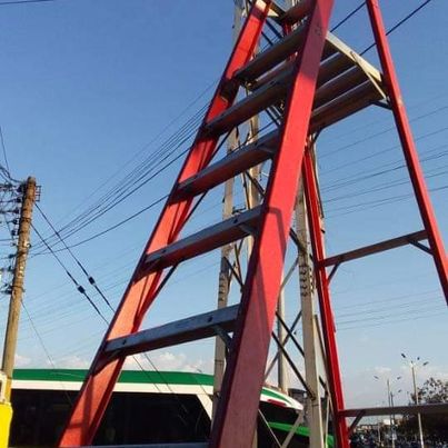 Escaleras extensibles para trabajos en altura - Master Herramientas