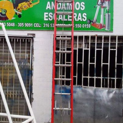 Uso seguro de escaleras en construcción - Alquiler en Valle del Cauca